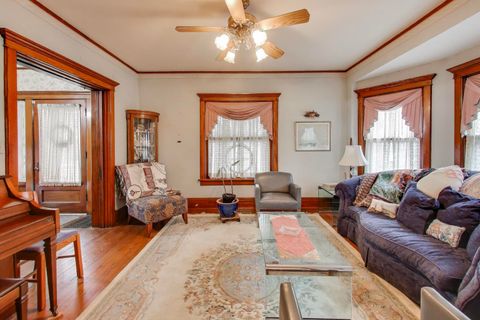 Tiny photo for 212 E Elm Avenue, La Grange, IL 60525 (MLS # 12574952)