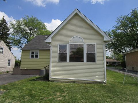 Tiny photo for 786 N Van Auken Street, Elmhurst, IL 60126 (MLS # 12372724)