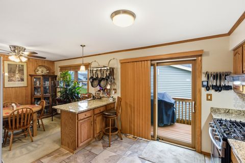 Tiny photo for 1688 President Street, Glendale Heights, IL 60139 (MLS # 12519560)