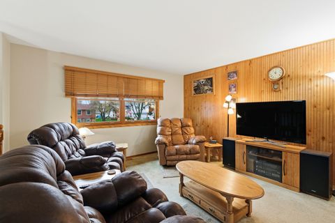 Tiny photo for 1688 President Street, Glendale Heights, IL 60139 (MLS # 12519560)