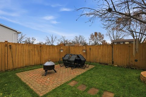 Tiny photo for 1688 President Street, Glendale Heights, IL 60139 (MLS # 12519560)