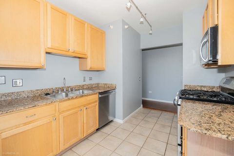 Tiny photo for 645 N KINGSBURY Street #2109, Chicago, IL 60654 (MLS # 12499380)