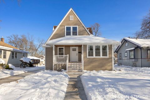 Photo of 213 S Yale Avenue, Villa Park, IL 60181 (MLS # 12546724)