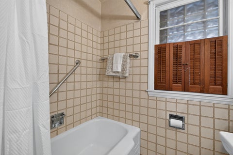 Tiny photo for 7837 N Nora Avenue, Niles, IL 60714 (MLS # 12788570)