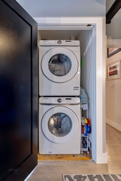 Tiny photo for 1070 W 15th Street #302, Chicago, IL 60608 (MLS # 12460364)