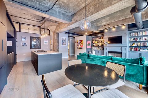 Tiny photo for 1070 W 15th Street #302, Chicago, IL 60608 (MLS # 12460364)