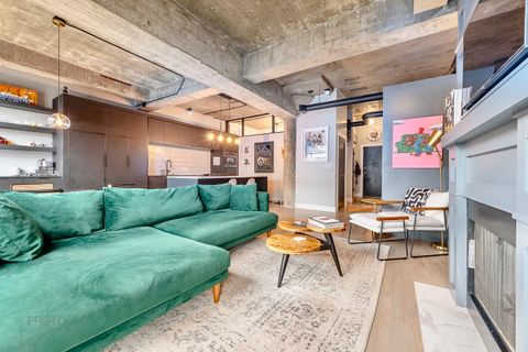 Tiny photo for 1070 W 15th Street #302, Chicago, IL 60608 (MLS # 12460364)