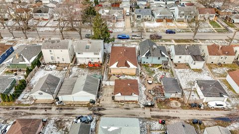 Tiny photo for 17831 Community Street, Lansing, IL 60438 (MLS # 12591959)