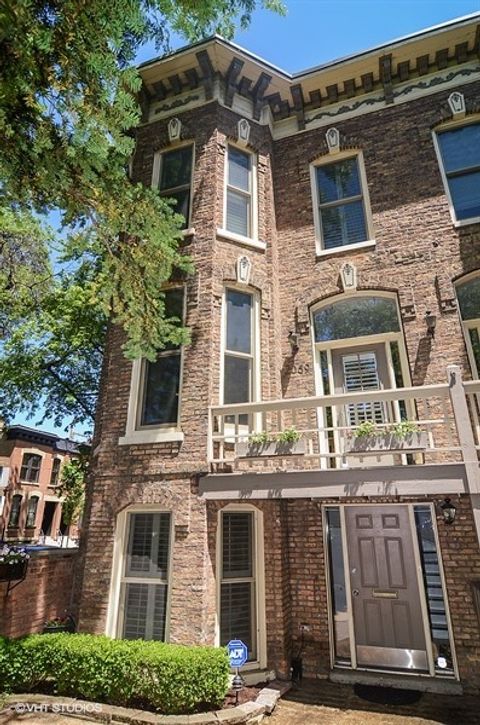 2059 N BISSELL Street Chicago IL 60614