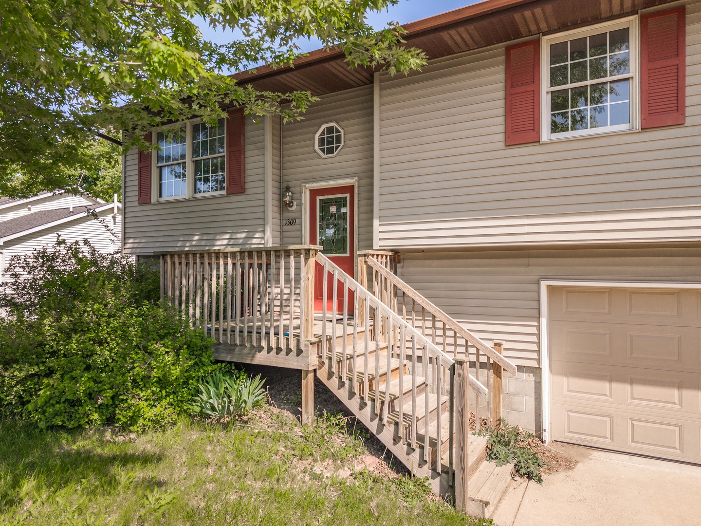 1309 W Indian Drive