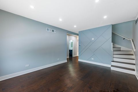 Tiny photo for 9356 S Manistee Avenue, Chicago, IL 60617 (MLS # 12591203)