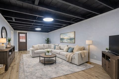 Tiny photo for 9356 S Manistee Avenue, Chicago, IL 60617 (MLS # 12591203)