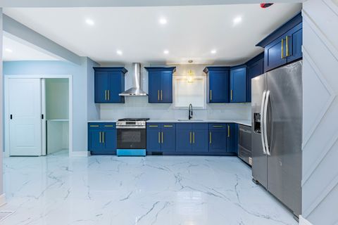 Tiny photo for 9356 S Manistee Avenue, Chicago, IL 60617 (MLS # 12591203)