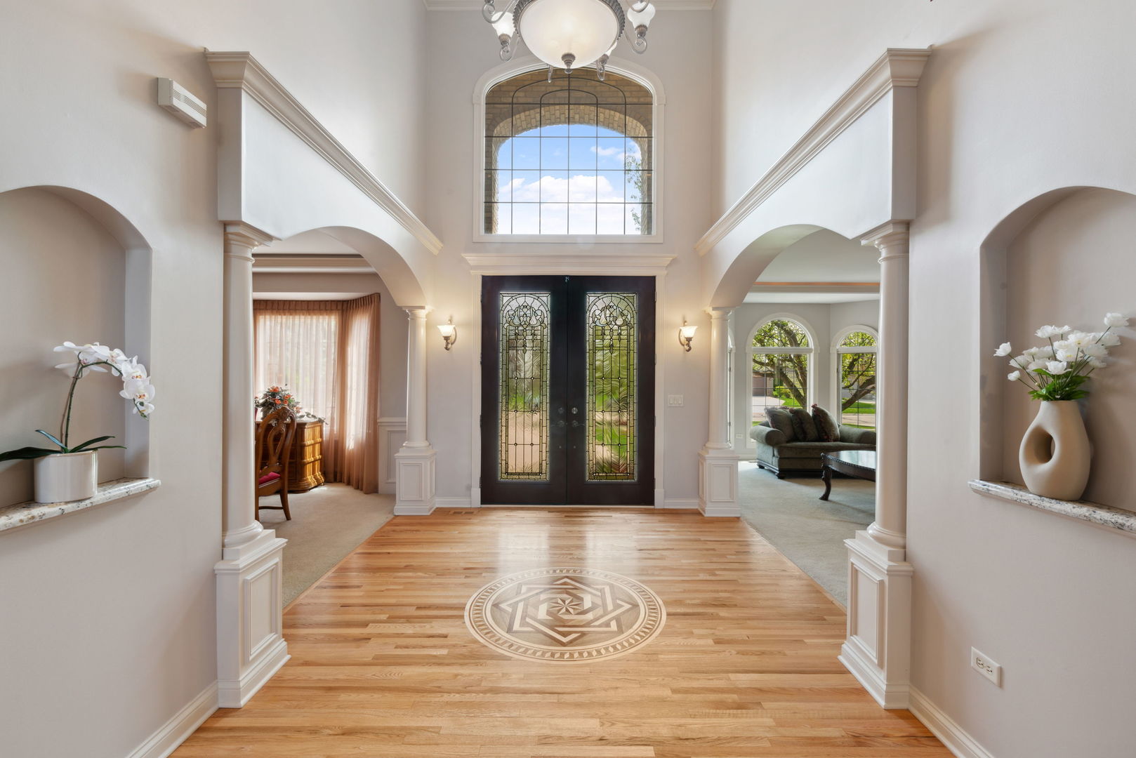 4052 Teak Circle