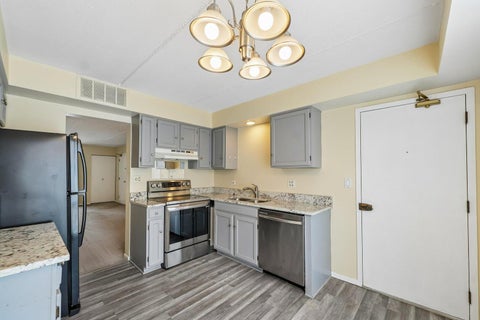 Tiny photo for 5401 Chateau Drive #4, Rolling Meadows, IL 60008 (MLS # 12718806)
