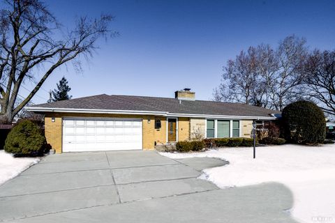 A home in Mount Prospect