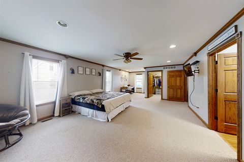 Tiny photo for 515 N Guthrie Street, Gibson City, IL 60936 (MLS # 12457019)