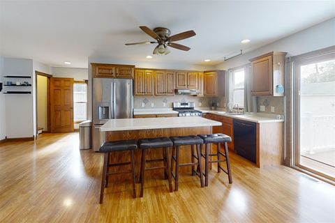 Tiny photo for 515 N Guthrie Street, Gibson City, IL 60936 (MLS # 12457019)