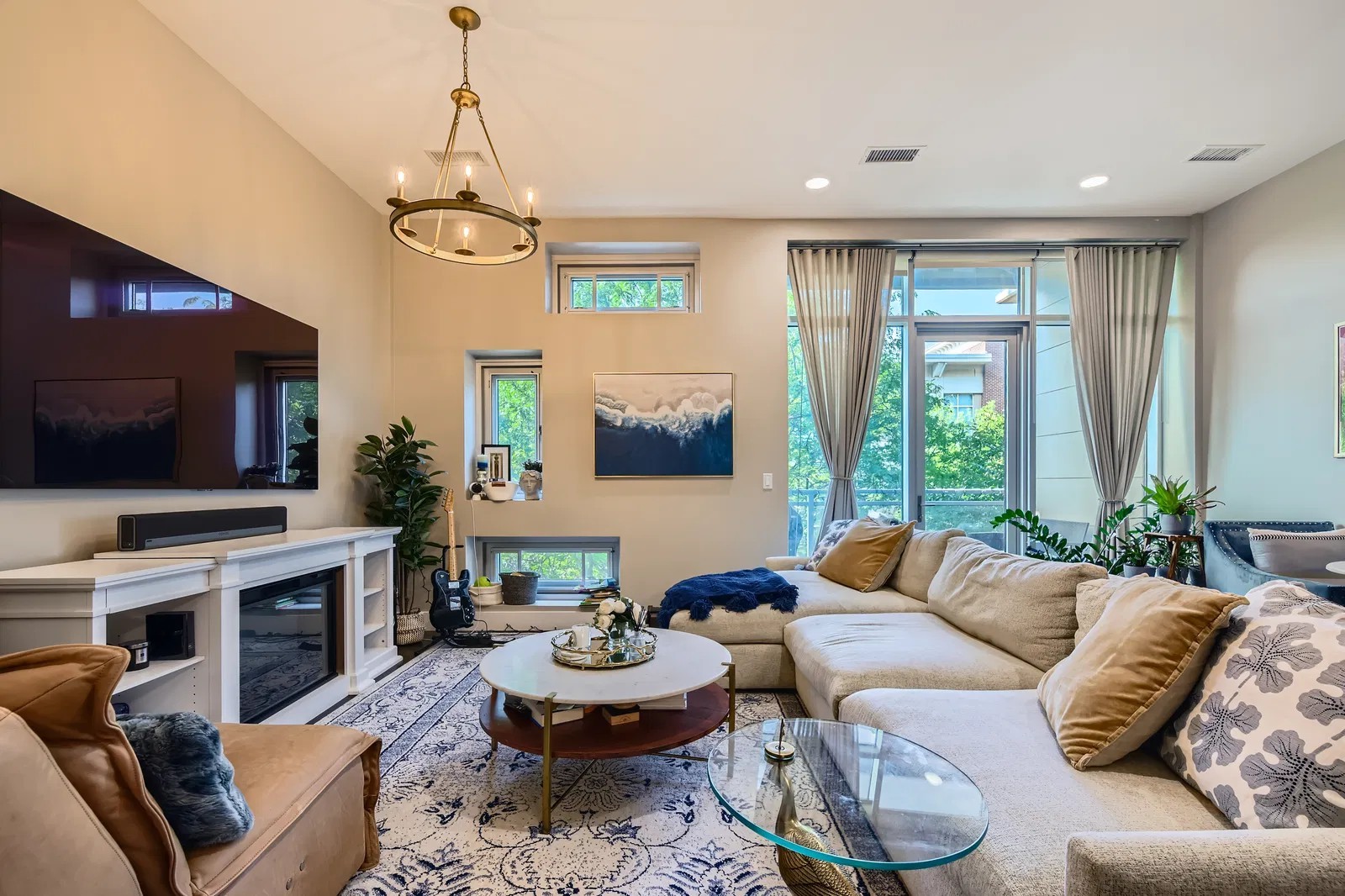 1124 W Adams Street 3W