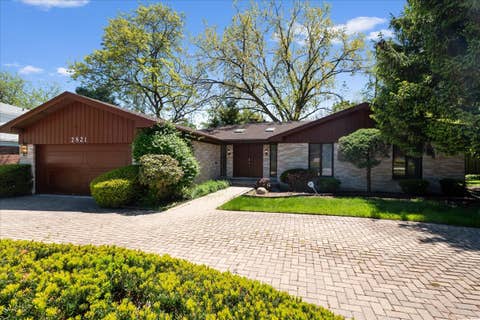 Photo of 2821 Covert Road, Glenview, IL 60025 (MLS # 12711278)