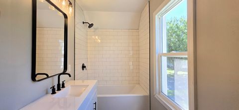 Tiny photo for 643 S Elm Avenue, Kankakee, IL 60901 (MLS # 12496597)