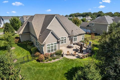 Tiny photo for 4565 Greywood Drive, St. Charles, IL 60175 (MLS # 12448136)