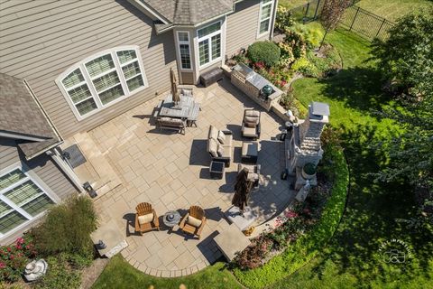 Tiny photo for 4565 Greywood Drive, St. Charles, IL 60175 (MLS # 12448136)