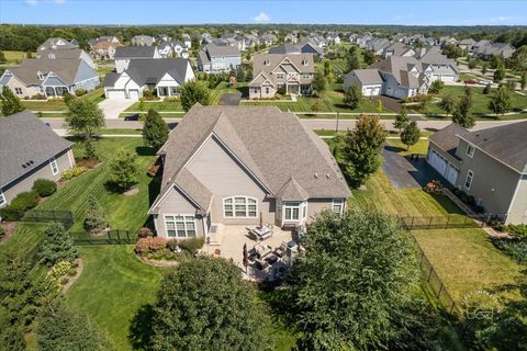 Tiny photo for 4565 Greywood Drive, St. Charles, IL 60175 (MLS # 12448136)