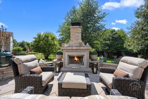 Tiny photo for 4565 Greywood Drive, St. Charles, IL 60175 (MLS # 12448136)