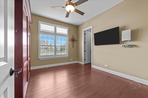 Tiny photo for 4565 Greywood Drive, St. Charles, IL 60175 (MLS # 12448136)