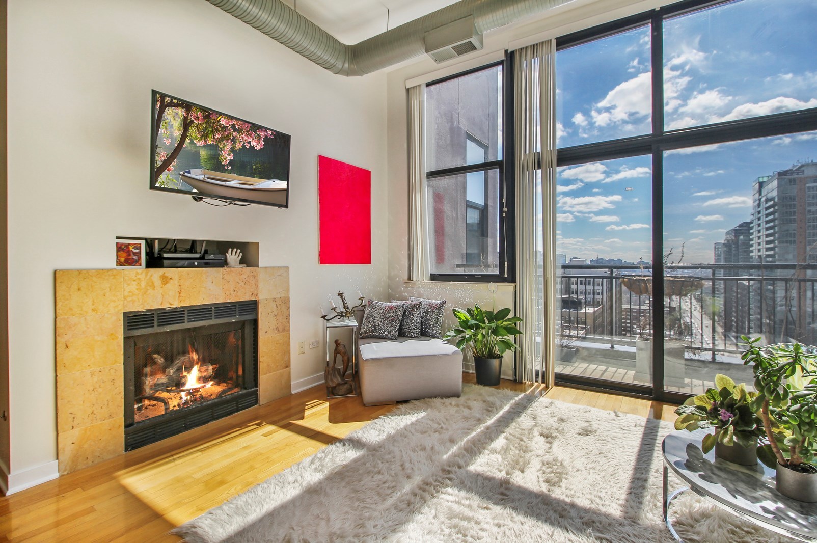 547 S Clark Street 1402