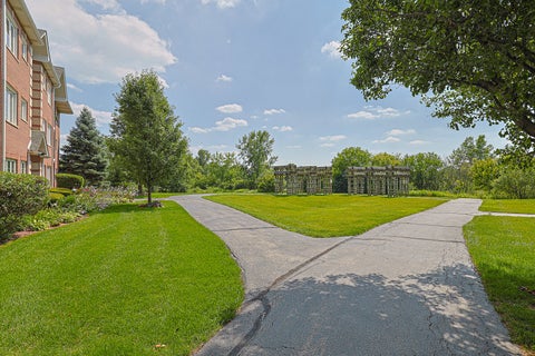 Tiny photo for 11545 Settlers Pond Way #2D, Orland Park, IL 60467 (MLS # 12749122)
