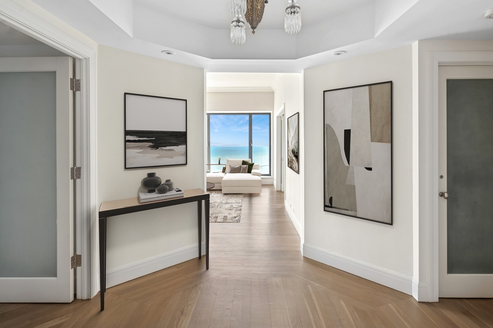 950 N Michigan Avenue 4502