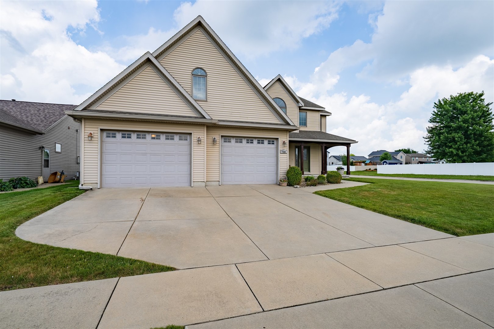 1900 Saltonstall Drive