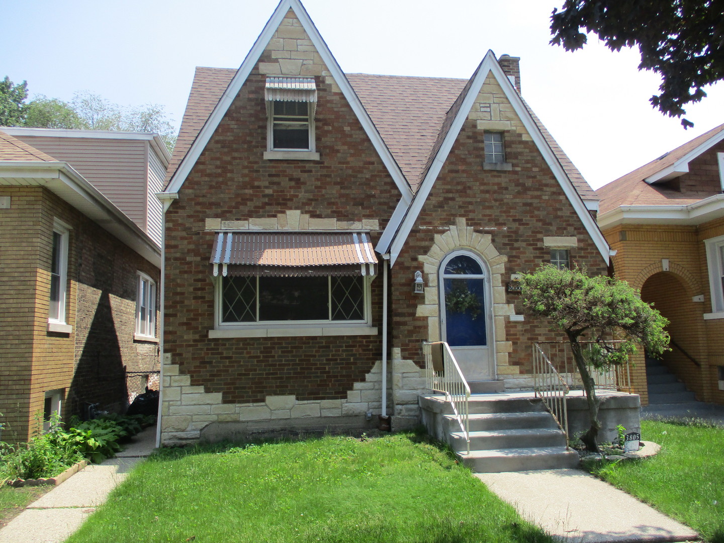 3805 Euclid Avenue
