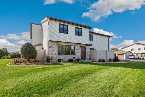 Tiny photo for 1075 Southgate Road, New Lenox, IL 60451 (MLS # 12779354)