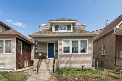 Photo of 4848 W Grace Street, Chicago, IL 60641 (MLS # 12608518)