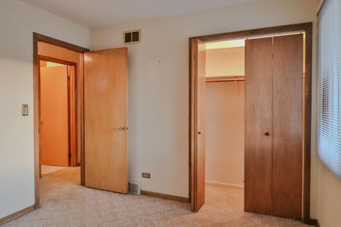 Tiny photo for Roselle, IL 60172 (MLS # 12626551)