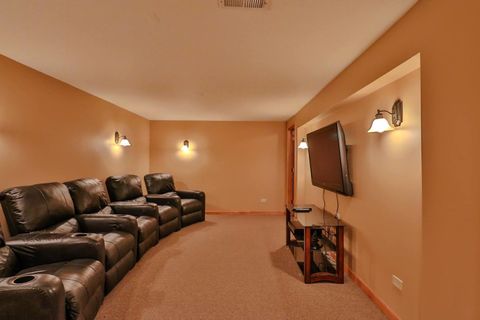 Tiny photo for Roselle, IL 60172 (MLS # 12626551)