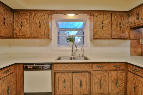 Tiny photo for Roselle, IL 60172 (MLS # 12626551)