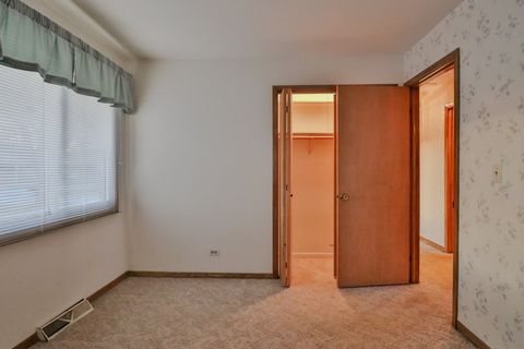 Tiny photo for Roselle, IL 60172 (MLS # 12626551)