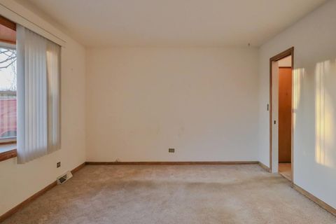 Tiny photo for Roselle, IL 60172 (MLS # 12626551)