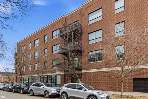 3047 N Oakley Avenue 301 Chicago IL 60618