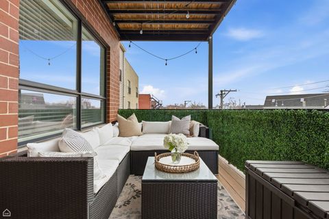 Tiny photo for 3047 N Oakley Avenue #301, Chicago, IL 60618 (MLS # 12571778)