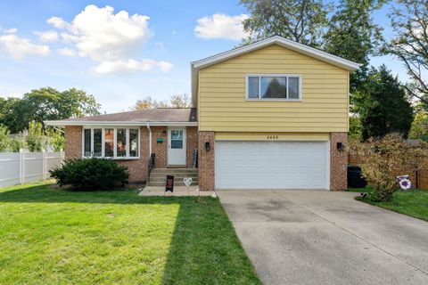 Photo of 2405 Avondale Avenue, Park Ridge, IL 60068 (MLS # 12500715) Photo of 2405 Avondale Avenue, Park Ridge, IL 60068 (MLS # 12500715)