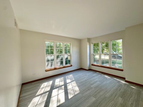 Tiny photo for 4520 W Lawn Avenue, Waukegan, IL 60055 (MLS # 12483355)