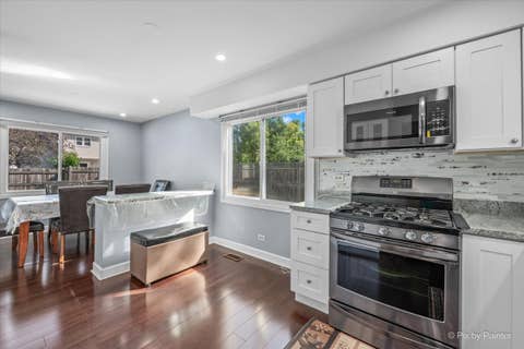 Tiny photo for 1483 N Pembroke Drive, South Elgin, IL 60177 (MLS # 12691563)
