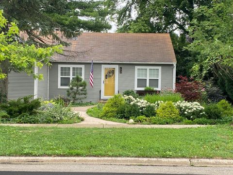 Tiny photo for 148 Wheeling Avenue, Wheeling, IL 60090 (MLS # 12505309)