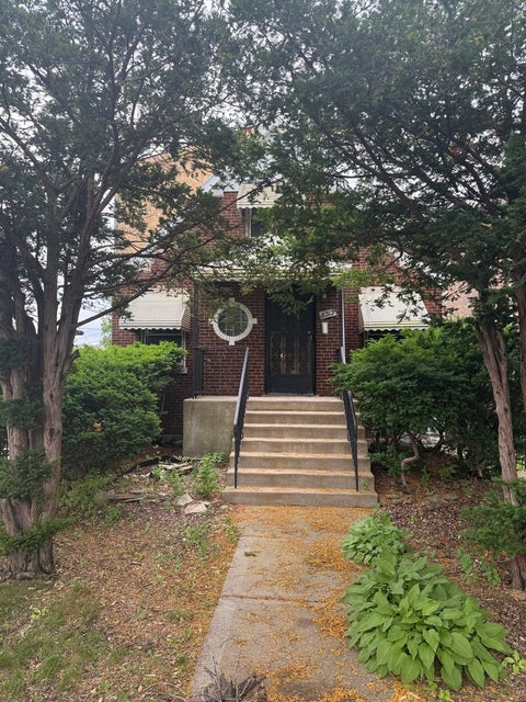 Photo of 8313 S WABASH Avenue, Chicago, IL 60619 (MLS # 12672830)