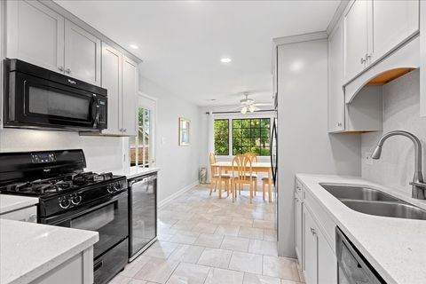 Tiny photo for 7711 W OAK RIDGE Court #2A, Palos Heights, IL 60463 (MLS # 12452869)